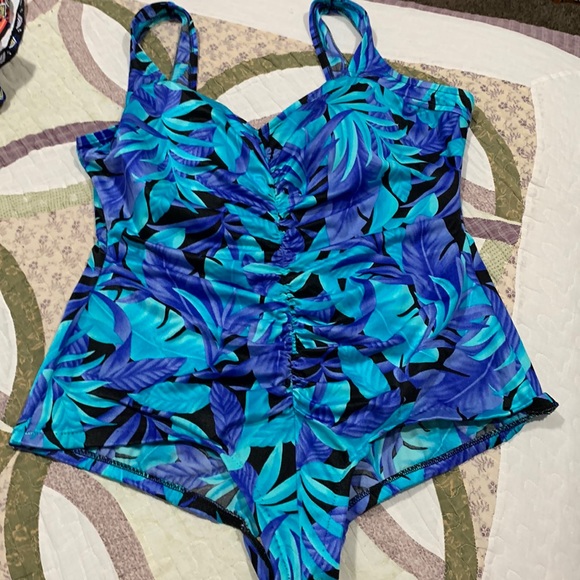 Le Cove | Swim | Le Cove Swimsuit Size 24w | Poshmark